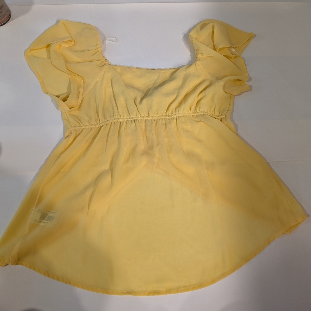 Wild Fable Yellow Ruched Blouse - Picture 2 of 4